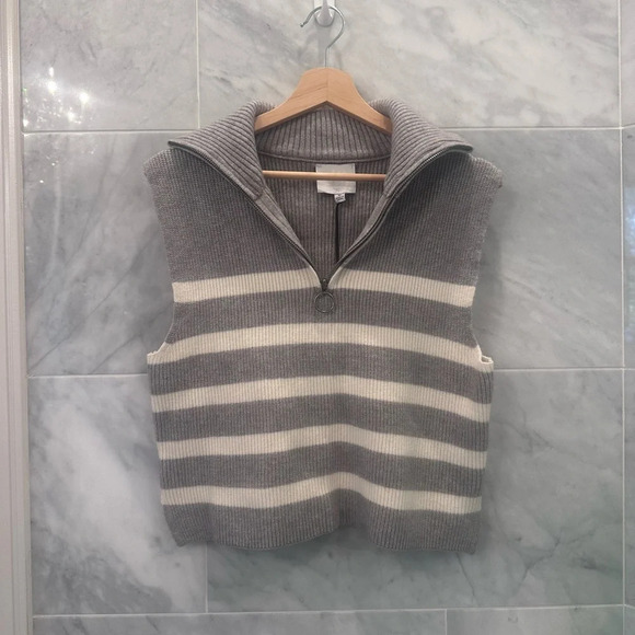 nwts STRIPED ZIP UP HIGH NECK KNITTED VEST size medium - Picture 1 of 6